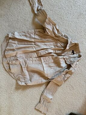 Quince Beige Button-Up Women’s Shirt